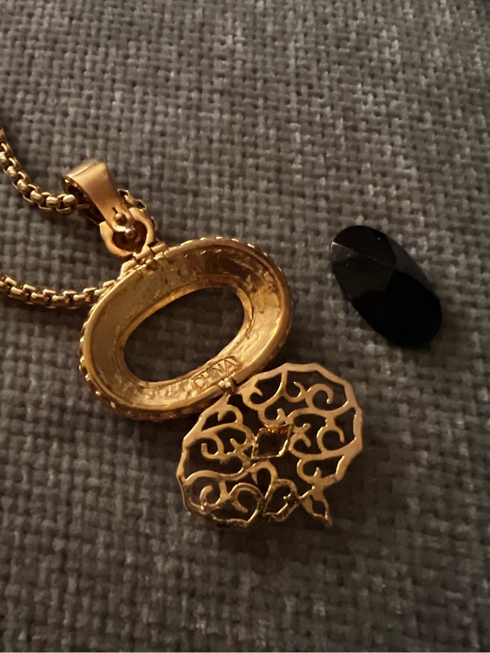 JC Gold Tone Convertible Black Gem Pendant Necklace - Picture 4 of 8
